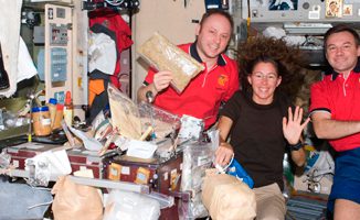 A ceia de Natal dos astronautas da ISS