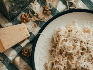 Conheça o segredo do molho branco ou bechamel
